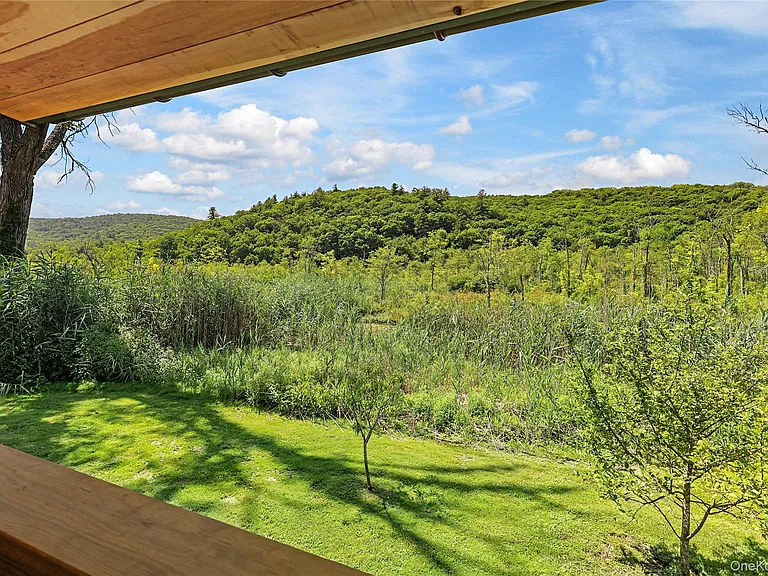 222 Bog Hollow Rd — Photo 26