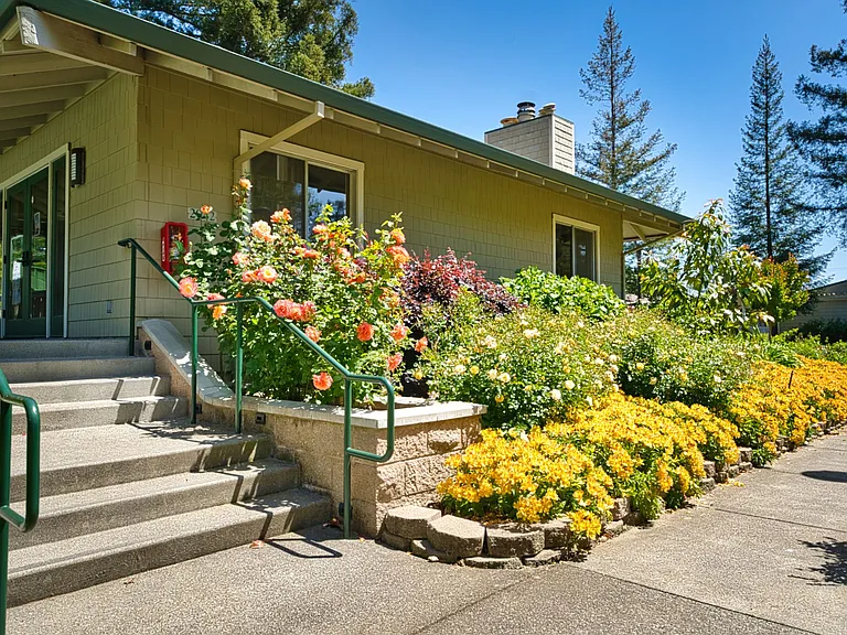 Riverwood Apartments — Photo 12