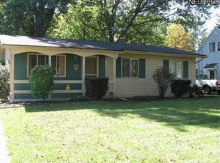 23855 Ambour Dr, North Olmsted, OH 44070