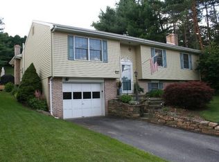 100 W Hills Dr, Williamsport, PA 17701