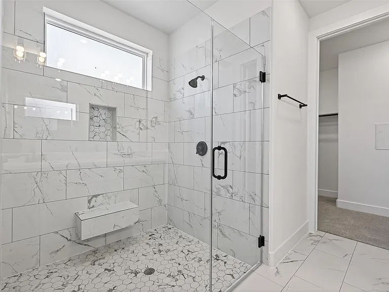 702 Sonfield Dr — Photo 29