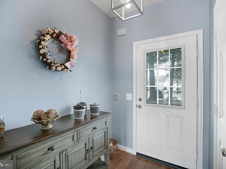 12155 Wedgeway Pl — Photo 2
