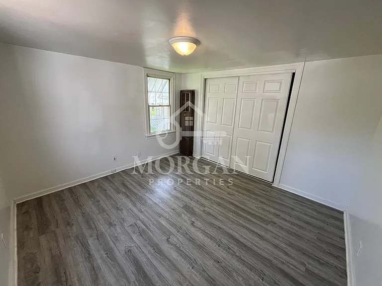 1501 E 31st St — Photo 6