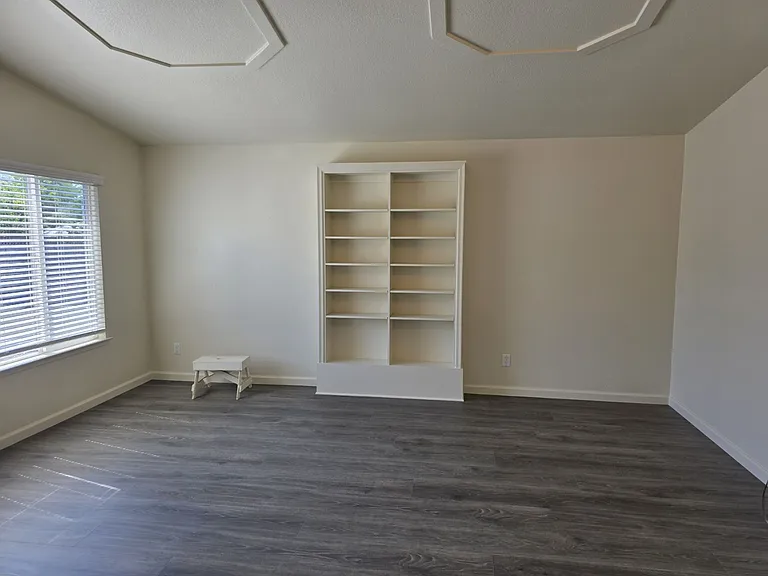 4611 Harmony Pl — Photo 6