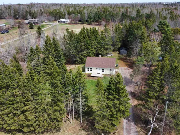 600 Suffolk Rd, Charlotte Parish, PE C1C 0P6