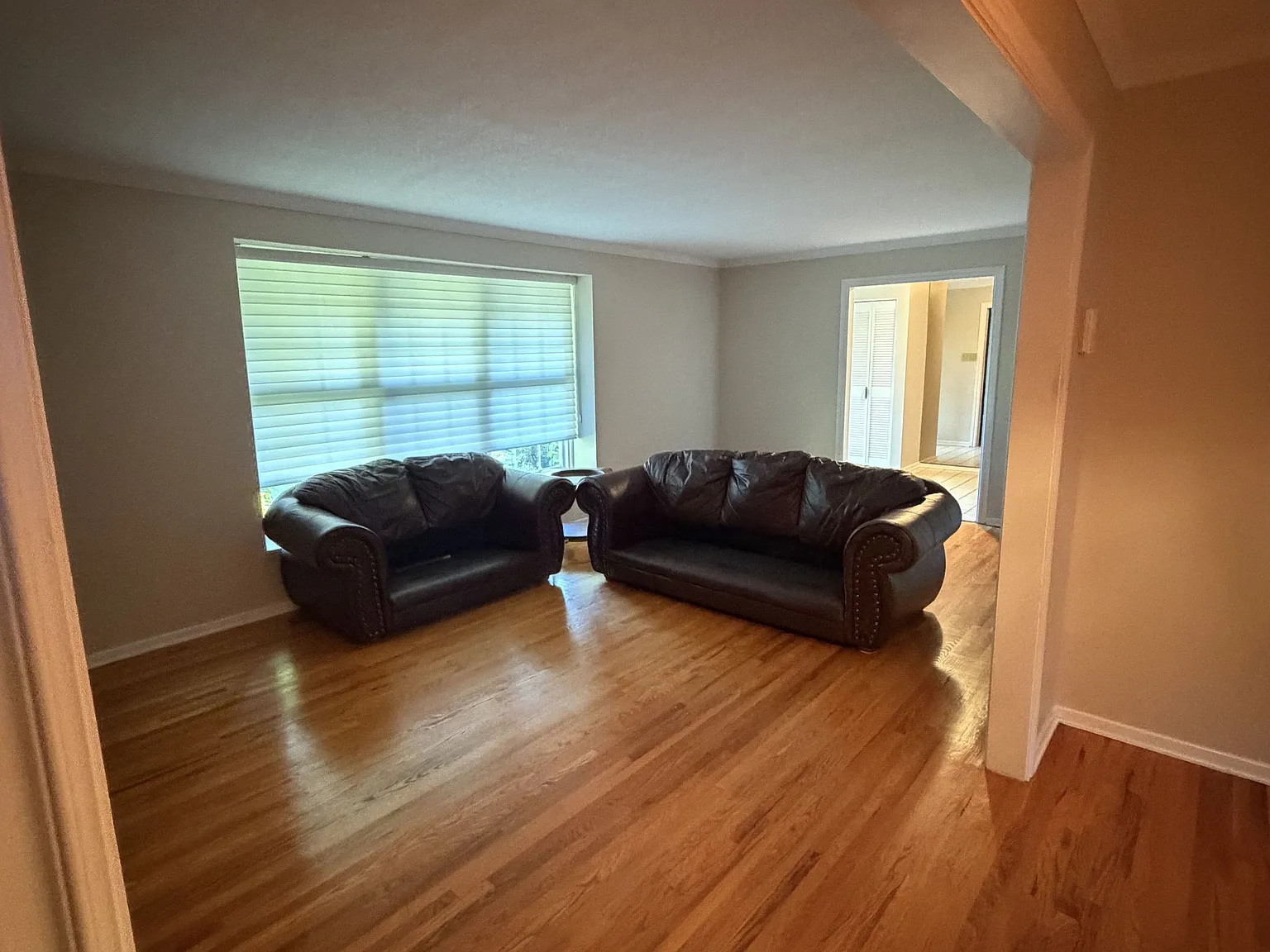 4 bed, $3,750 — Photo 4
