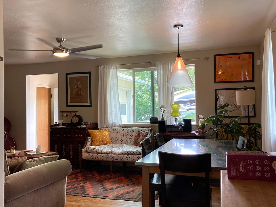 2nd image of 1816 Homer Ct