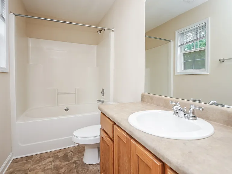 43 Thorn Thicket Way — Photo 10