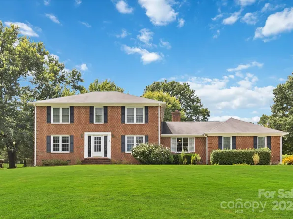 5601 Lebanon Rd, Mint Hill, NC 28227