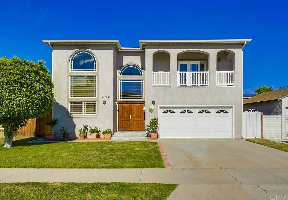 1st image of 3746 Volk Ave