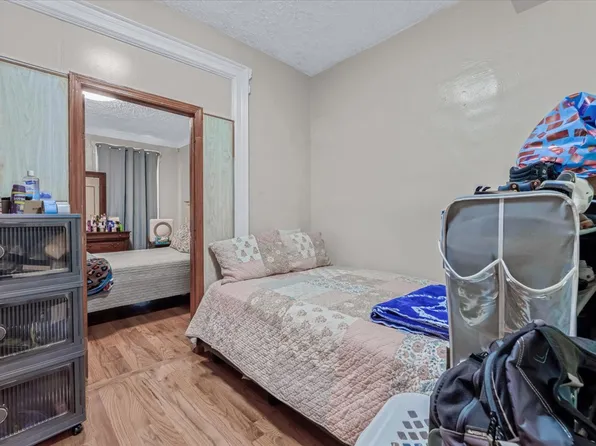 225 Hale Avenue image 15 of 32