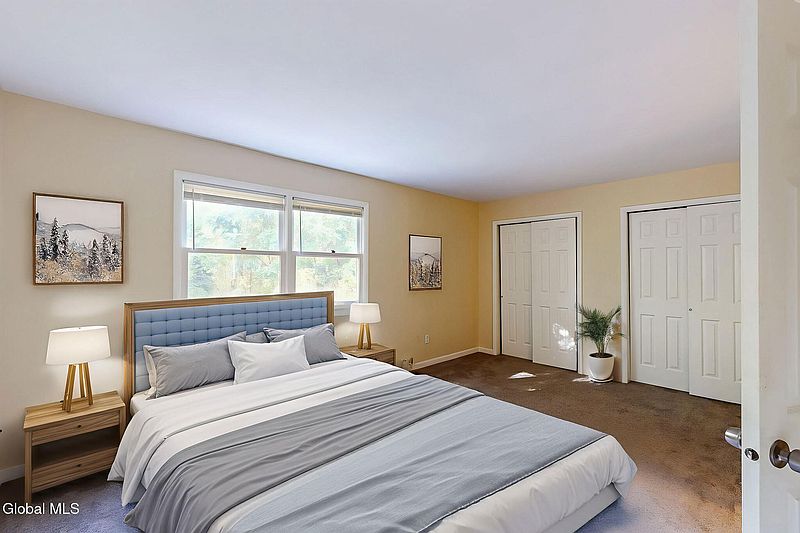 4th image of 11 Birch Glen Drive
