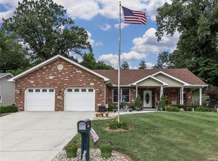 218 Keeneland Ct, Collinsville, IL