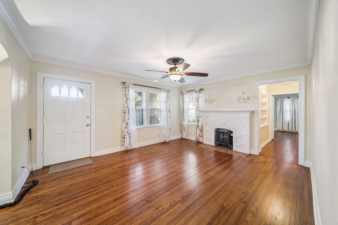 next background image