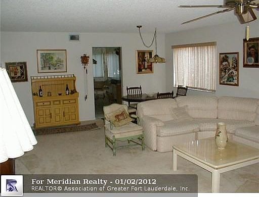 4th image of 2221 SW 92nd Ter APT 1901