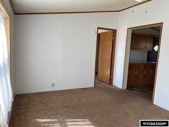 3rd image of 212 S Cherry St