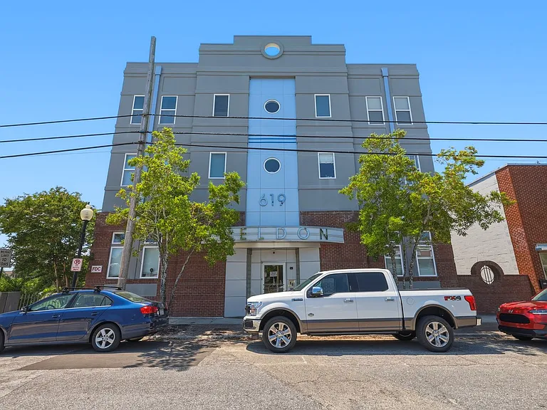 619 N 4th St #301 — Photo 30