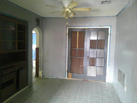 3rd image of 409 N Birch St