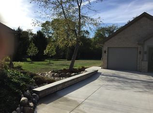 615 Brandeyleigh Ln, Springfield, OH 45506
