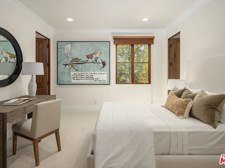 587 Entrada Dr — Photo 15