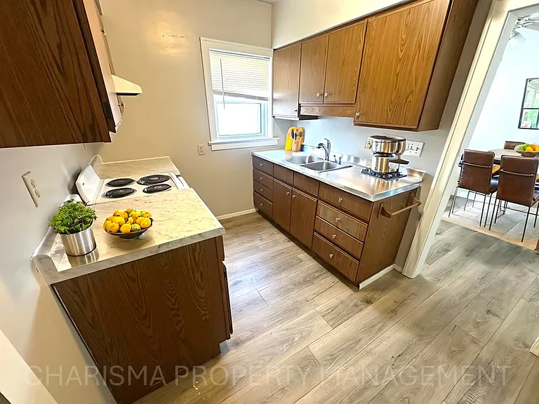 GEPC Properties Plex — Photo 16