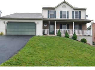 216 Crystal Cir, Birdsboro, PA 19508