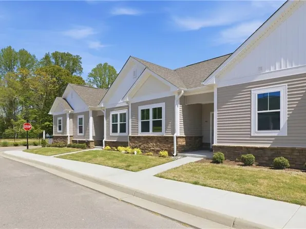 1200 Capella Ln #A, Suffolk, VA 23434