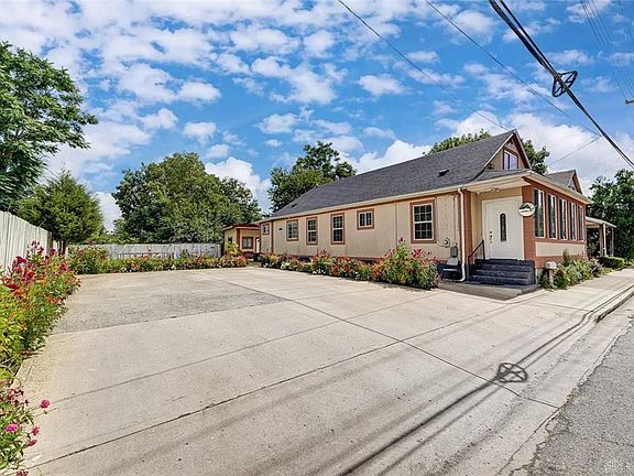 4th image of 534 Baltimore St