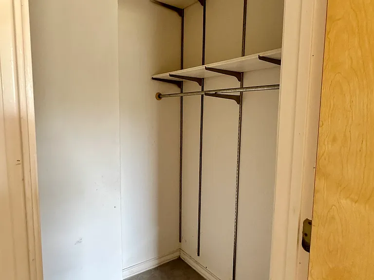 220 W Lipan Dr #11 — Photo 7