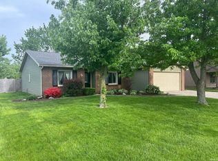 7618 Bridgewater Dr, Fort Wayne, IN 46825