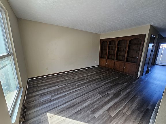 2nd image of 5067 Cambrian Dr