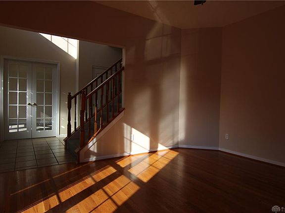 3rd image of 5143 Heather Way