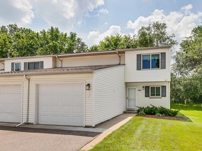 641 E Burnsville Pkwy #46, Burnsville, MN, 55337