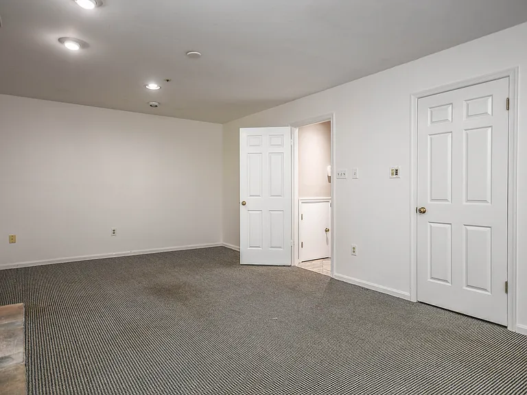 5918 Edson Ln — Photo 48