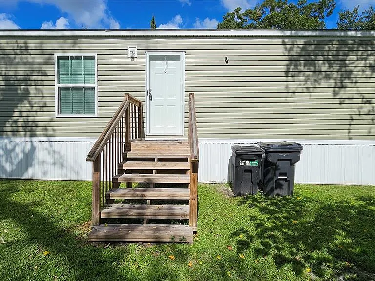 1831 Ruby St — Photo 28