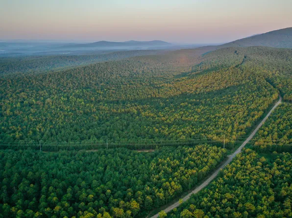 1 Poteau Mountain Rd, Waldron, AR 72958