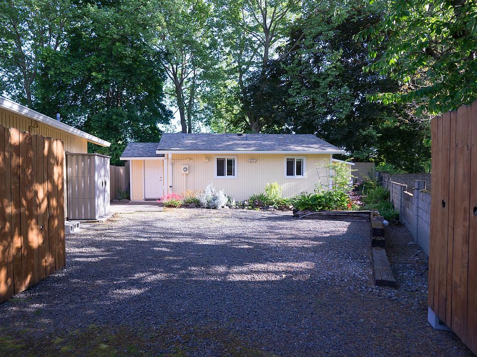 1st image of 11785 SW Schollwood Ct