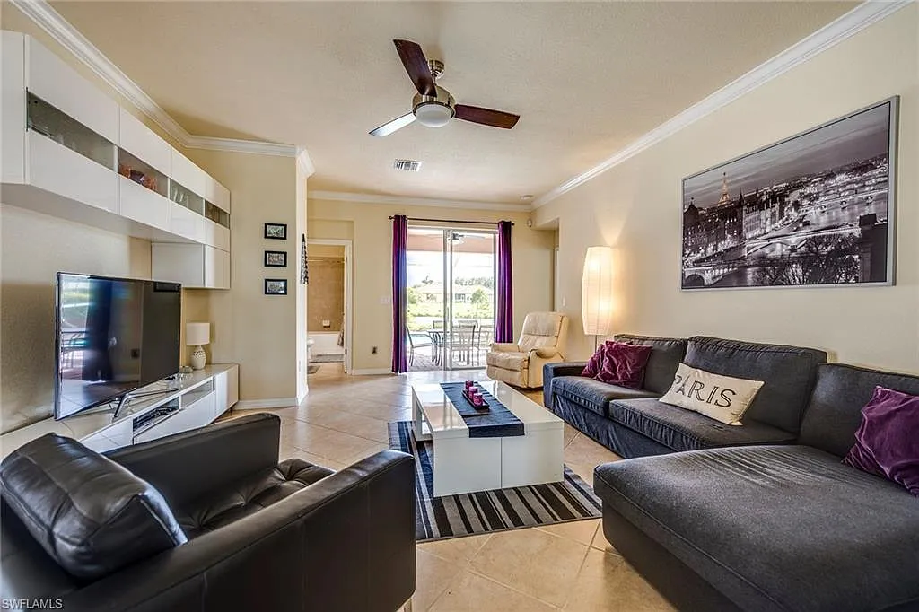 3 bed, 2.0 bath, 1677 sqft, $7,000 — Photo 2