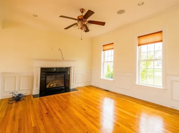 8 Bog View Rd, Kingston, MA 02364