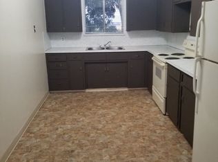 1565 Olive Ave APT 11, Redding, CA 96001