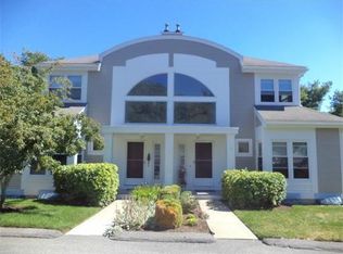 6 Oakmont Dr, Buzzards Bay, MA 02532