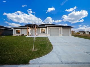 634 S Sweetwater Cir, Maize, KS 67101