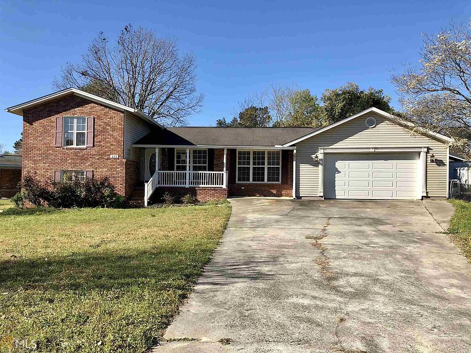 1st image of 111 Cypress Dr