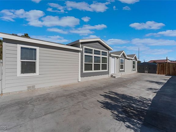 2nd image of 3446 Cactus Springs Dr