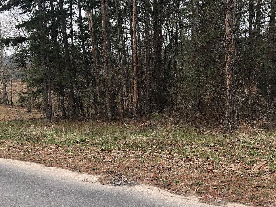 2nd image of Knobb Hill Dr NW