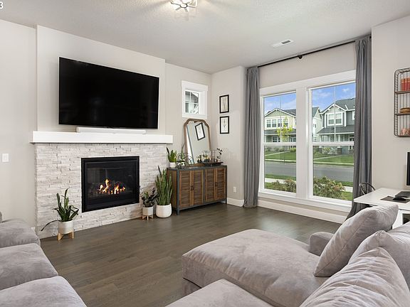 4th image of 7097 SE Chinkapin Dr