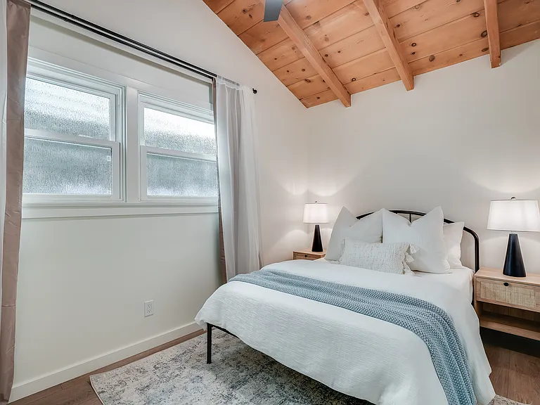 325 W Avenida Palizada — Photo 22