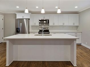 6894 W Woodcliffe Ct, Acworth, GA 30102