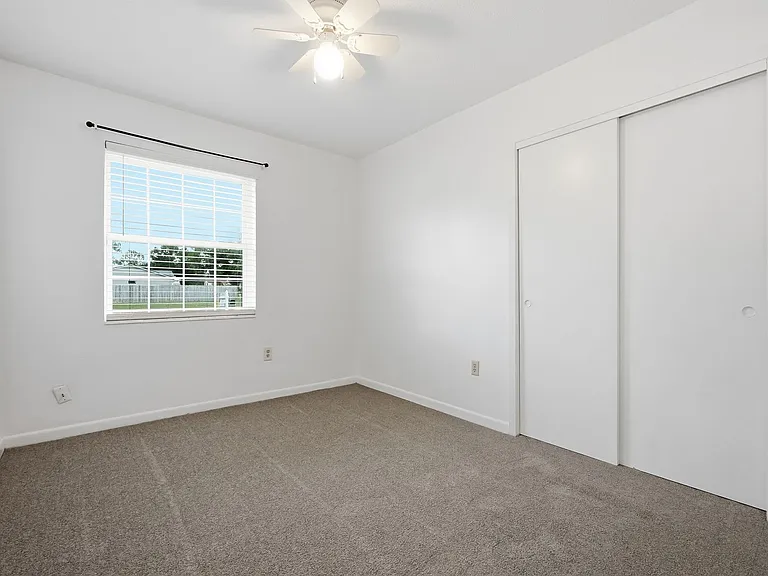 1416 Palm Blvd S — Photo 19