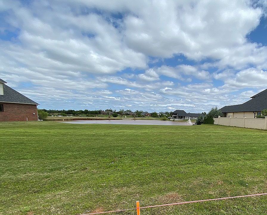 2nd image of 8332 NW 134th Ter